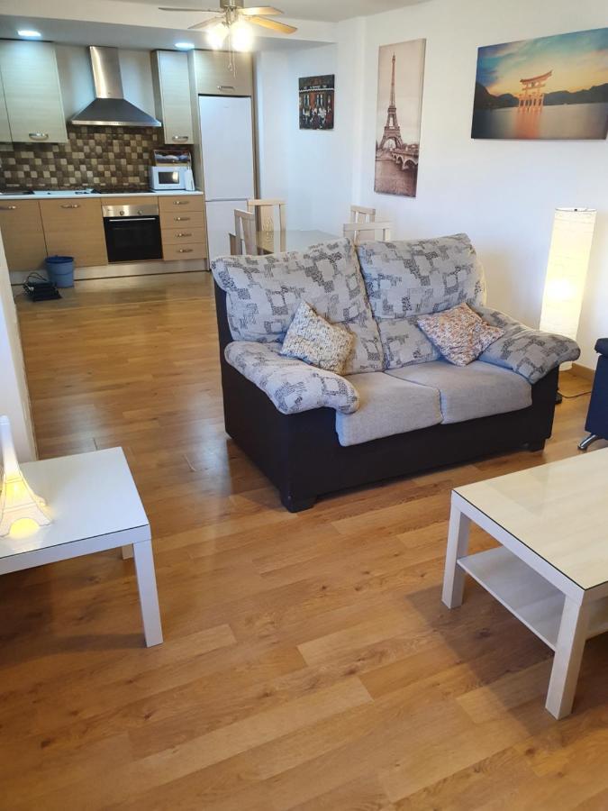 1f, Aire Acondic, 80m2, 2 Dormitorios, 4 Huespedes, Wifi Gratis *