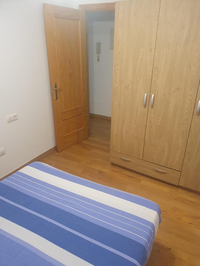 1f, Aire Acondic, 80m2, 2 Dormitorios, 4 Huespedes, Wifi Gratis Apartment