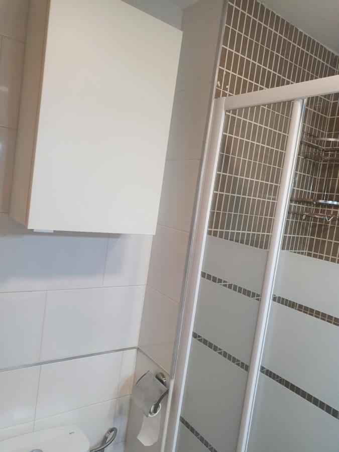 1f, Aire Acondic, 80m2, 2 Dormitorios, 4 Huespedes, Wifi Gratis